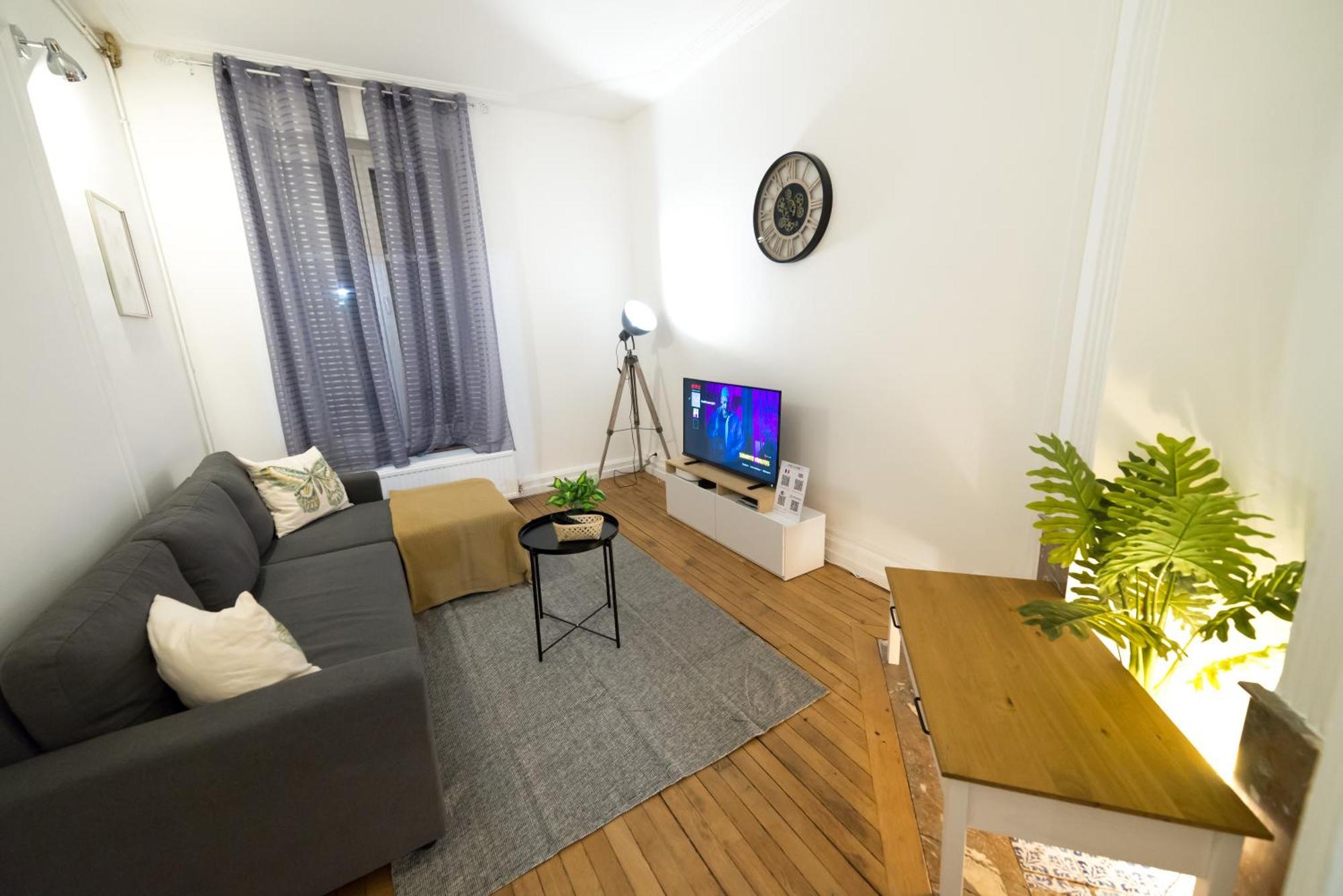 Suite Double Fabriques, 2 Bedrooms, Central, Parking Nearby, Self Checkin Нансі Екстер'єр фото