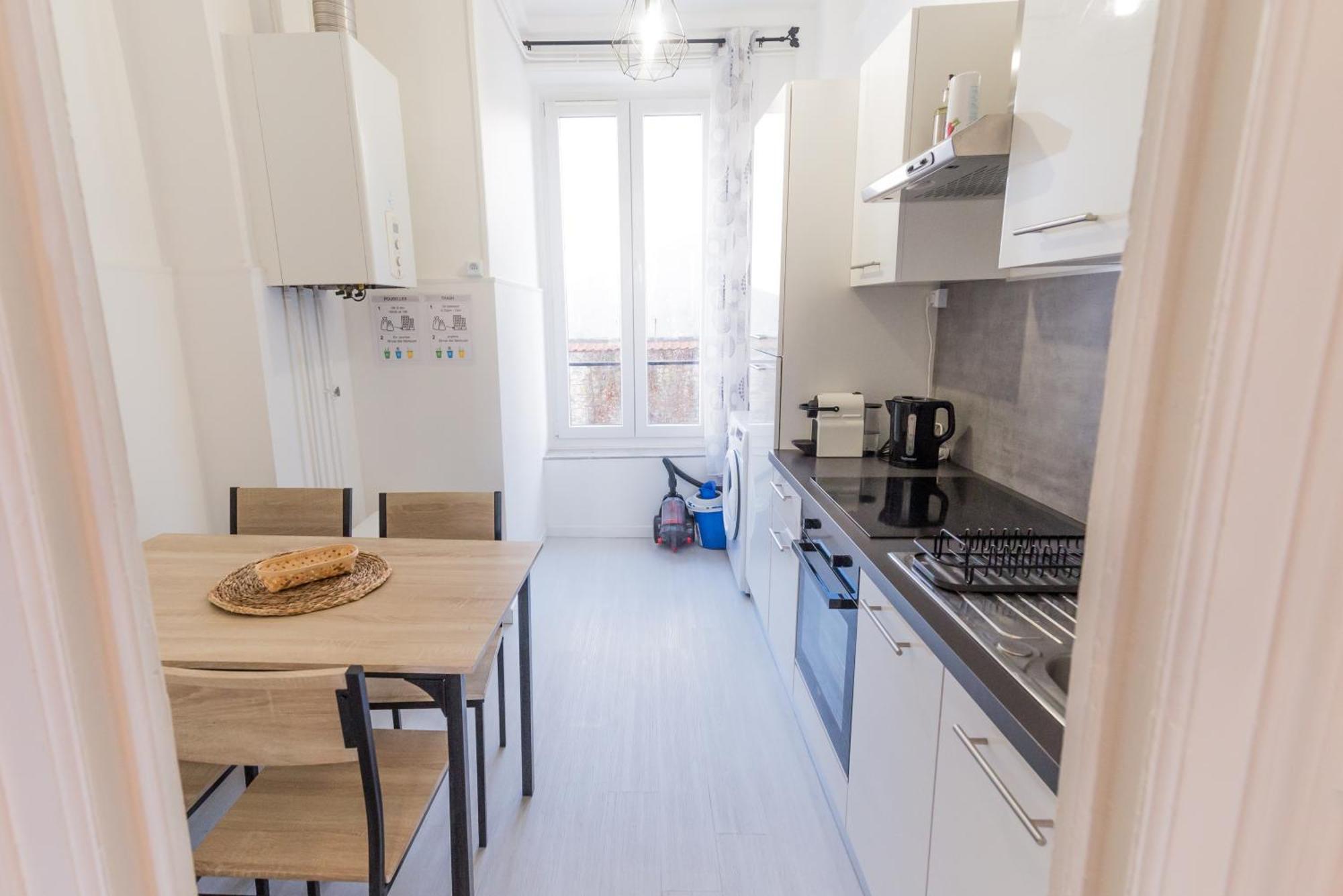 Suite Double Fabriques, 2 Bedrooms, Central, Parking Nearby, Self Checkin Нансі Екстер'єр фото
