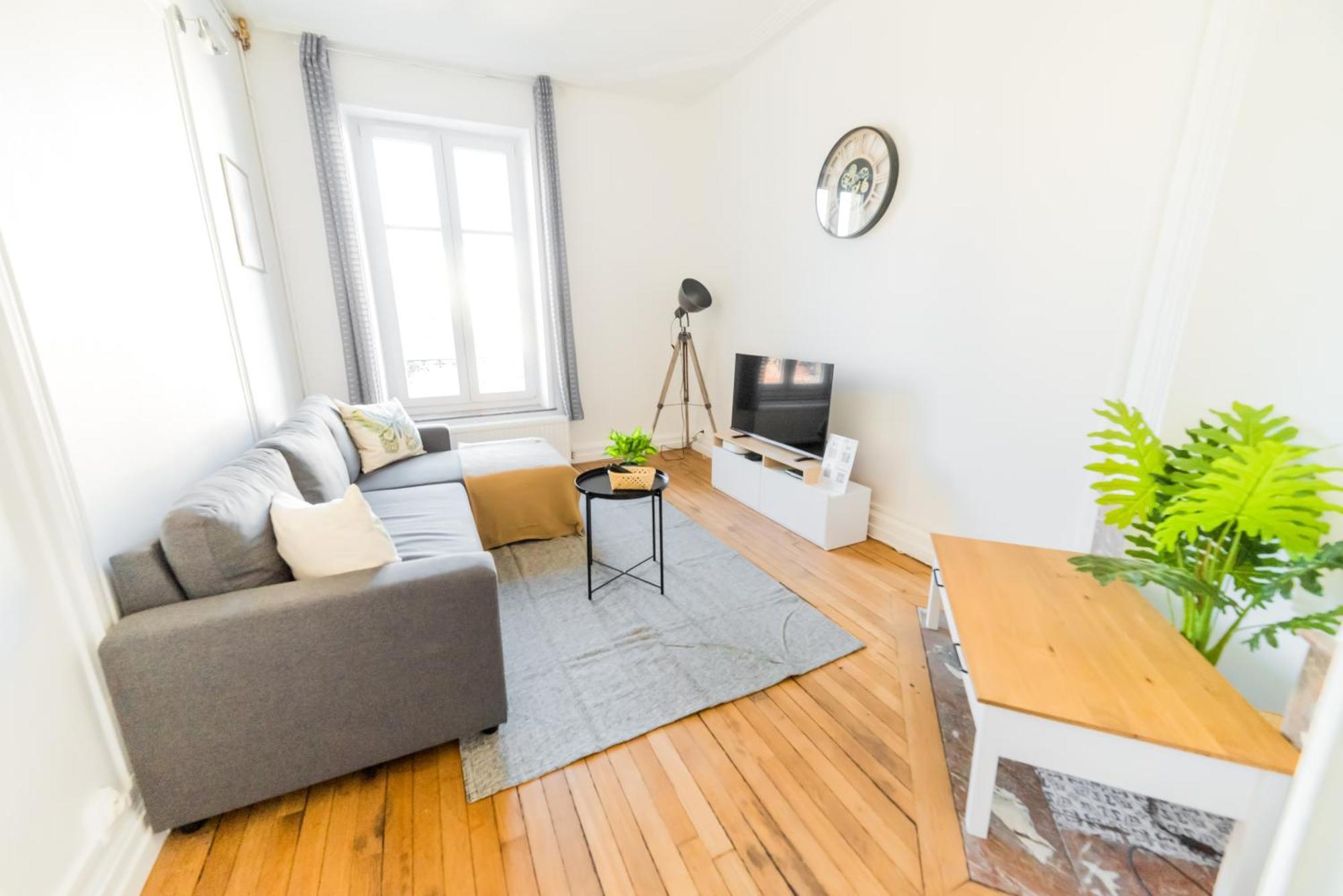 Suite Double Fabriques, 2 Bedrooms, Central, Parking Nearby, Self Checkin Нансі Екстер'єр фото